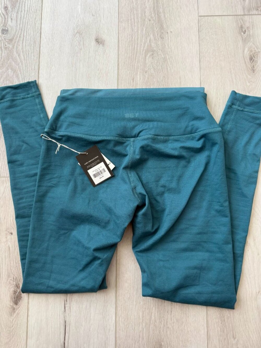 SET Active - Size Medium - Formcloud Cloud Control Leggings in color Sync - Picture 3 of 5